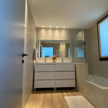 Villa Agua Marina Nueva Del 2024 Diseno A 15 Minutos Andando De La Playa Moderna Comoda Tranquila Sitges