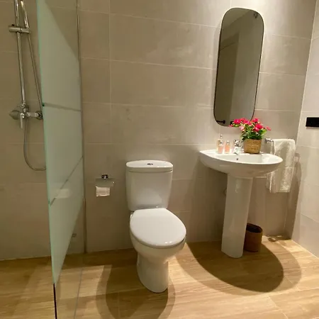 Villa Agua Marina Nueva Del 2024 Diseno A 15 Minutos Andando De La Playa Moderna Comoda Tranquila *